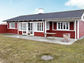 Vintage Holiday Home in Aabenraa with Swimming Pool